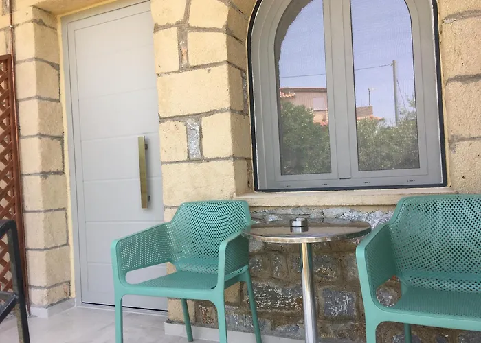 Το Πετρινο / The Petrino Apartments